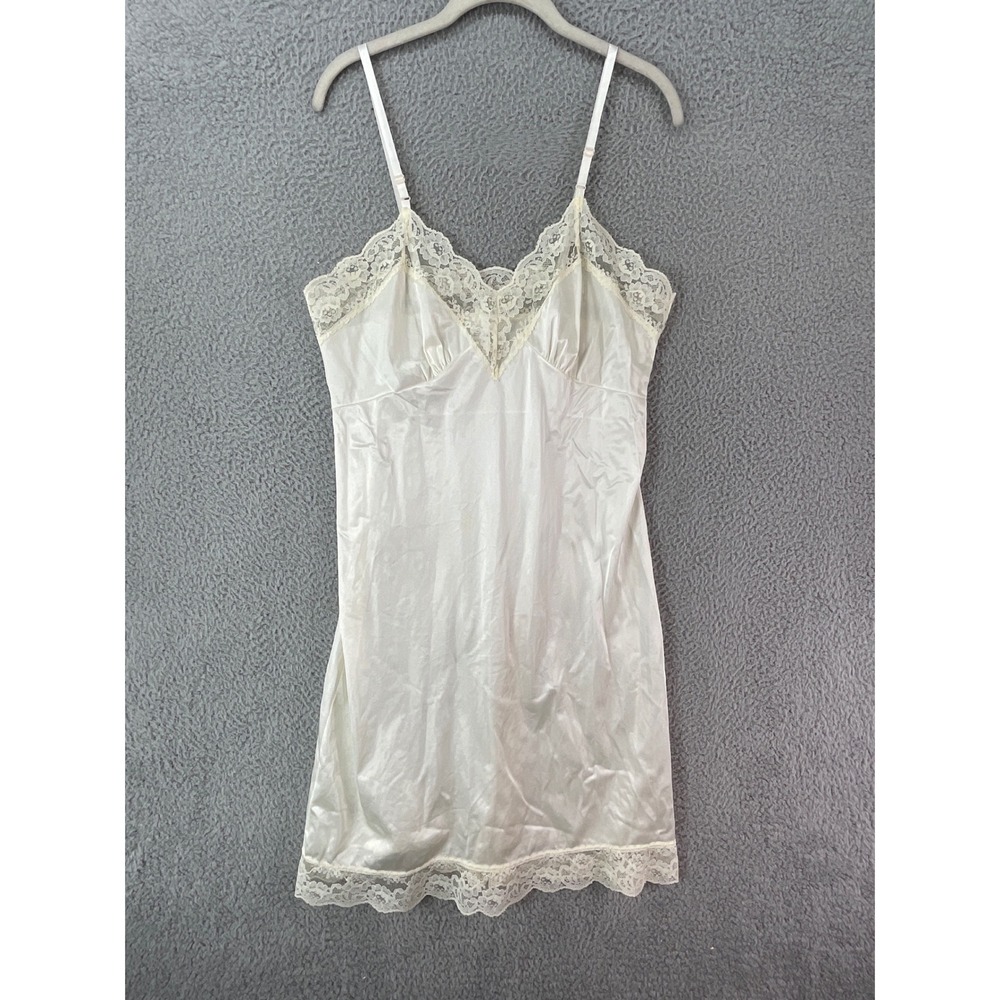 Wondermaid Full Slip Women 38 Ivory Lace Trim Antron III‎ Nylon Vintage USA